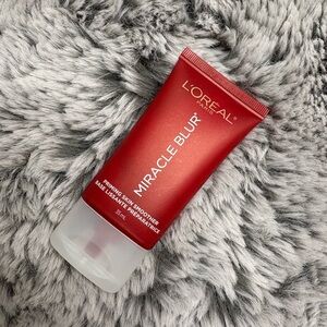 NWOT - L'Oreal Primer Miracle Blur